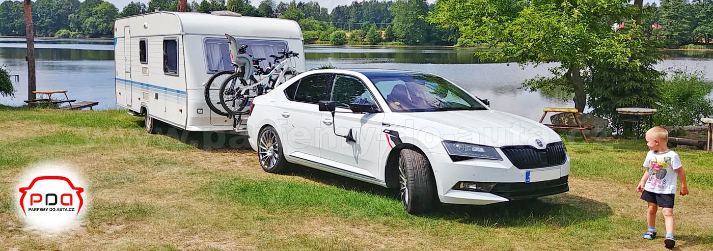 Autokosmetika a příslušenství pro mytí karavanů a obytných nákladních vozů a dodávek